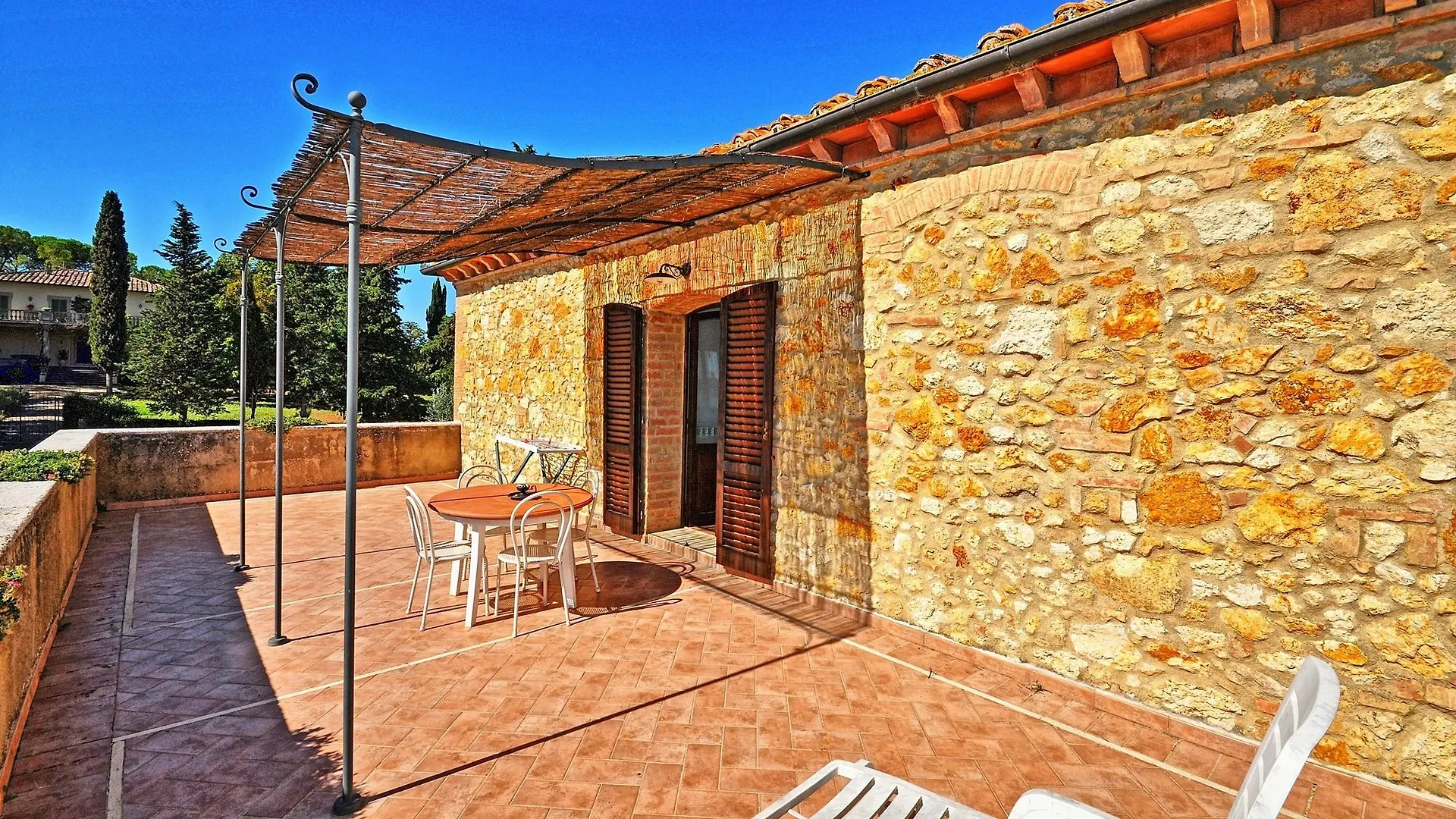 Vittoriana Near San Gimignano By Posarellivillas 0*,